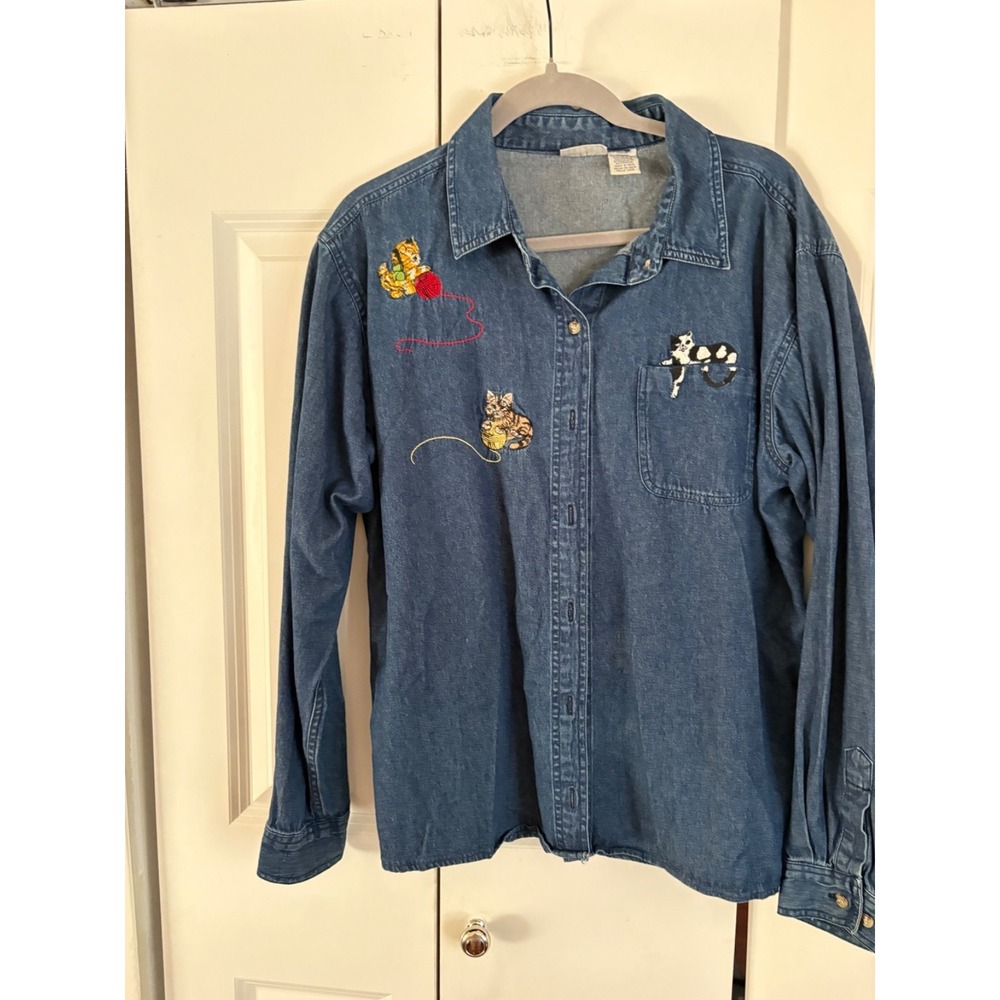 Cabin Creek Cat Embroidered Denim Shirt Women L 100% Cotton Button Front Kitty